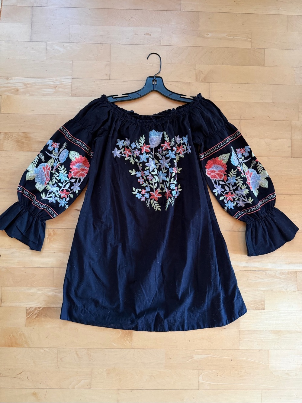 Free People embroidered floral dress - like new